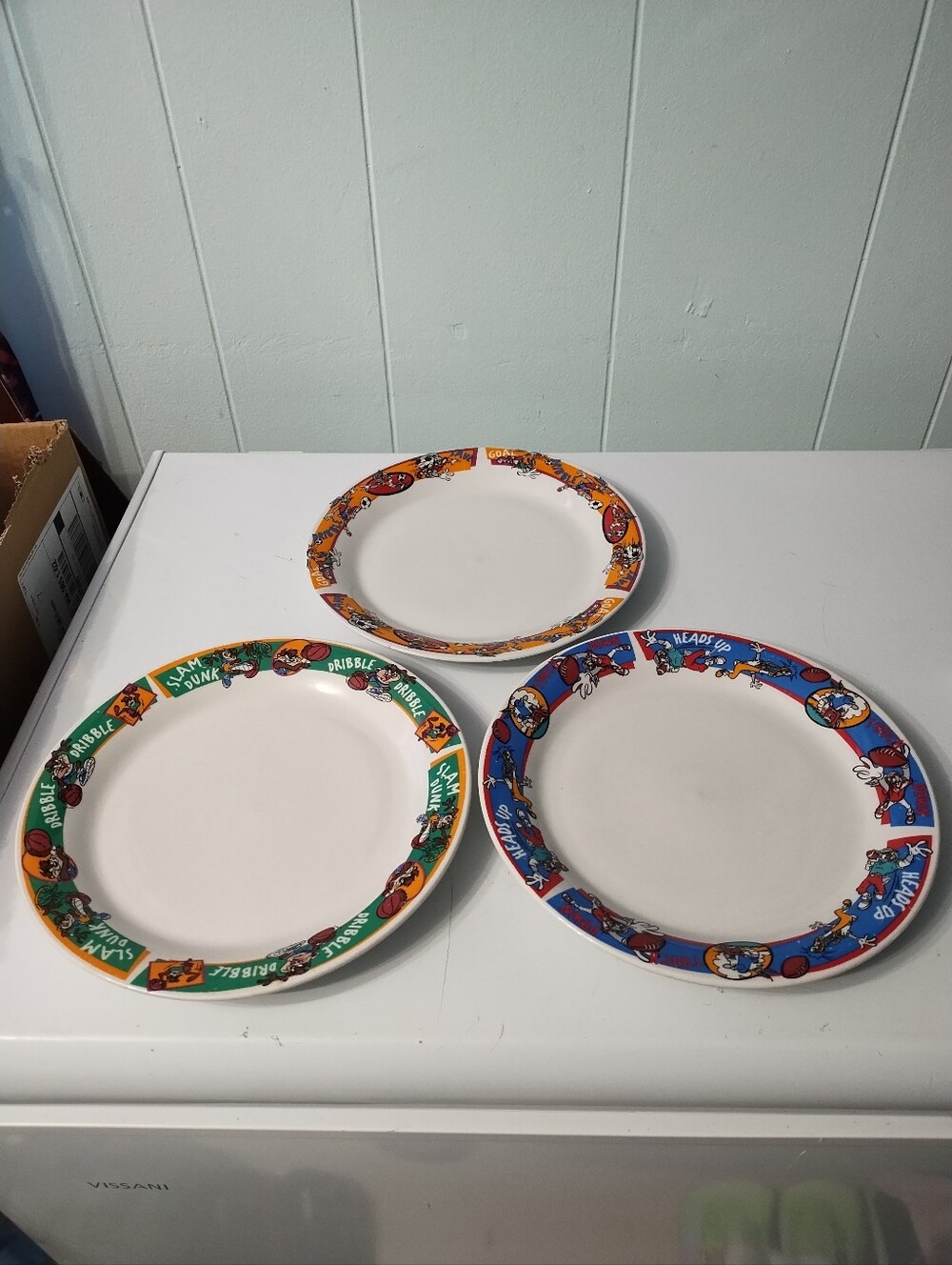 3 Vintage Gibson Looney Tunes Sports-Themed Ceramic Dinner Plates